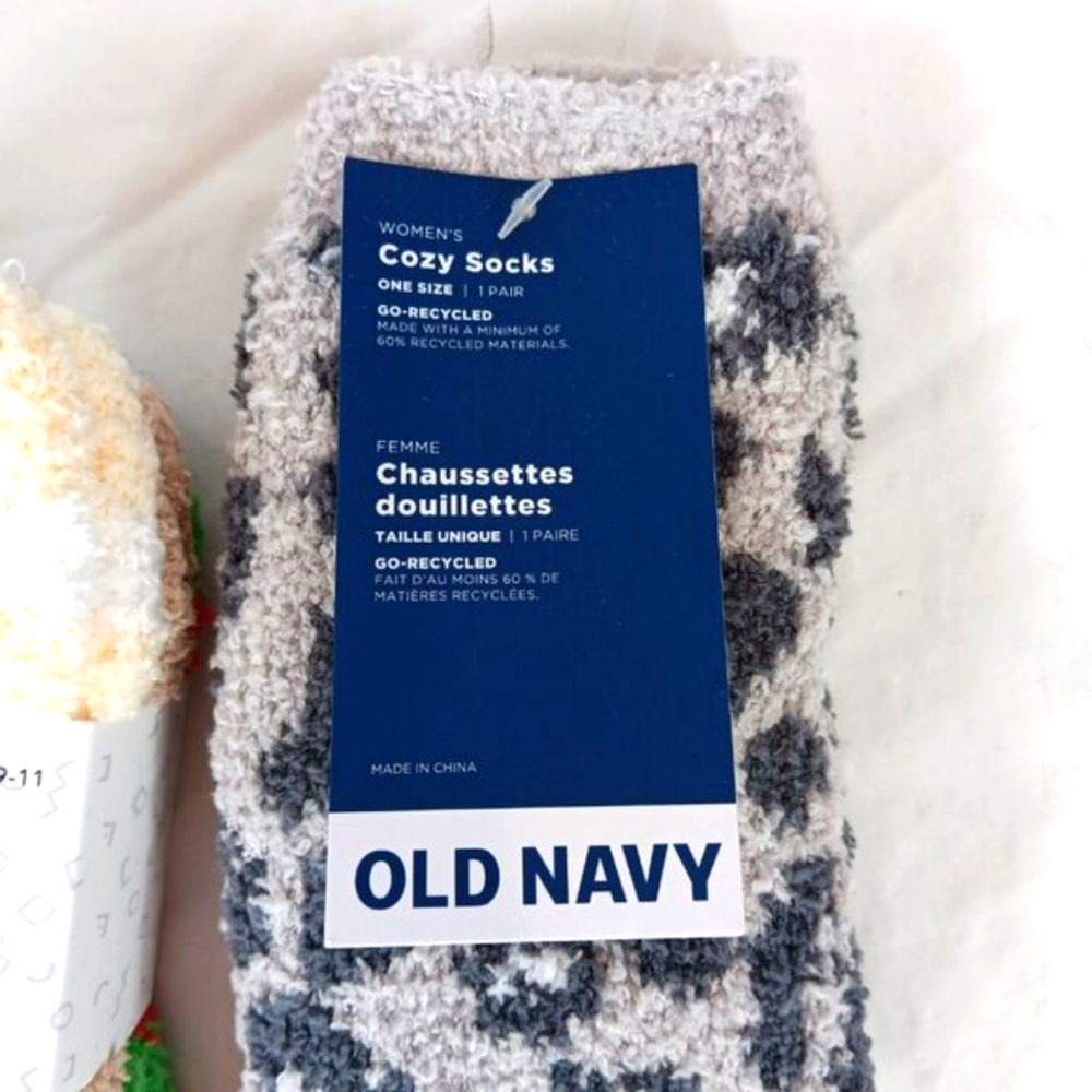 NWT Fleece Cozy Socks 2 Packs 4 Pairs Women's Size 9-11 - Picture 3 of 11